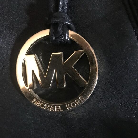 authentic michale kors(MK) leatee hobo bag - Picture 2 of 8